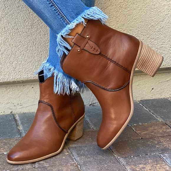 Bass Whiskey Genuine Leather Distressed Boots - Picture 2 of 12